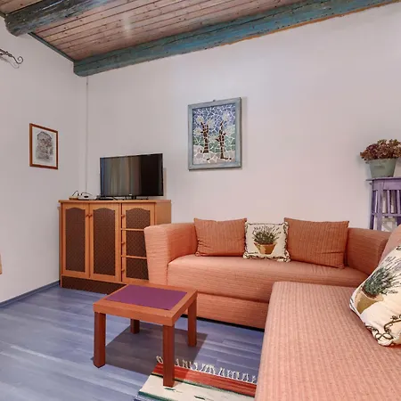Vikendica Nina By Interhome *