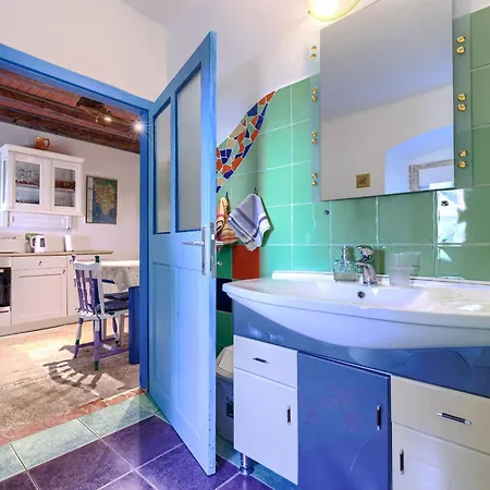 Nina By Interhome Vikendica Pula