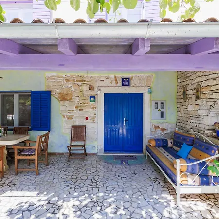 Vakantiehuis Nina By Interhome